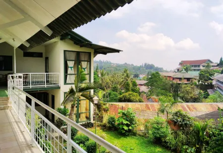 Hotel Grand Astoeti Отели в г. Bogor Regency