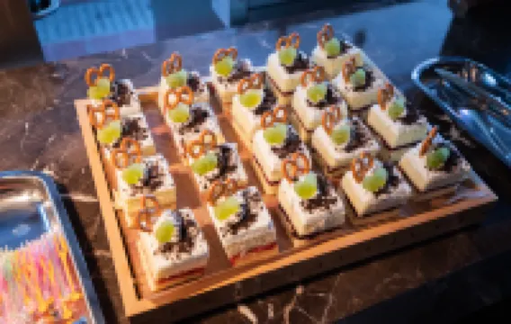 璟悦國際酒店（石河子大學北區店）