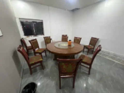 xiyun Holiday Hotel Hotels in Ritu