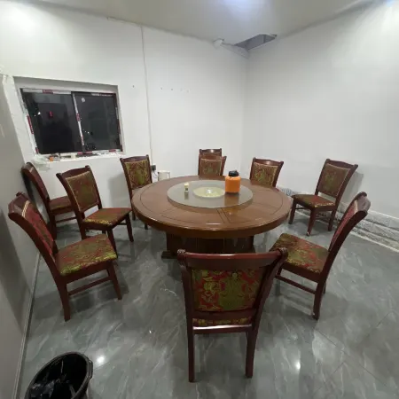 xiyun Holiday Hotel
