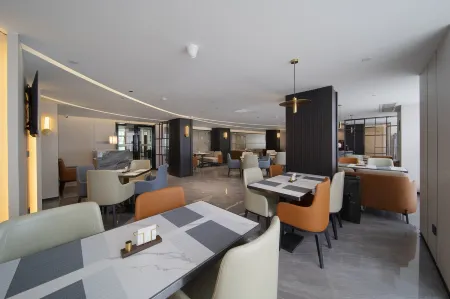 Yesfel Hotel (Baise Longlin) Отели в г. Лунлинь