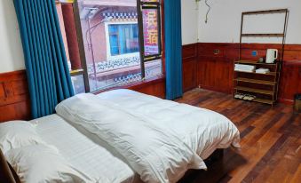 Qingxin Mountain Residence Homestay in Heishui County