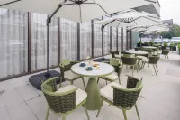 Orange Hotel (Leshan High-speed Railway Station Shihao Plaza) - spa