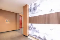 Berlin Hotel (Xinzhou Ancient City North Gate Branch) Hotels in Xinzhou