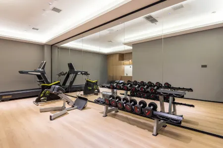 Qingji Hotel Lanzhou Zhangye Road Pedestrian Street Branch near Provincial Government Subway Station Отели рядом с достопримечательностью «Lanzhou University of Technology Science & Technology Park»