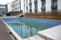 Wingate® by Wyndham - Rooftop Pools