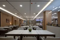 Beidaihe Yijing Hotel (Liuzhuang Night Market)