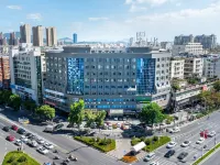 Chaozhou People's Square, Chengxin West Road, Atour X Hotel Hotels near Chaozhou People's Square