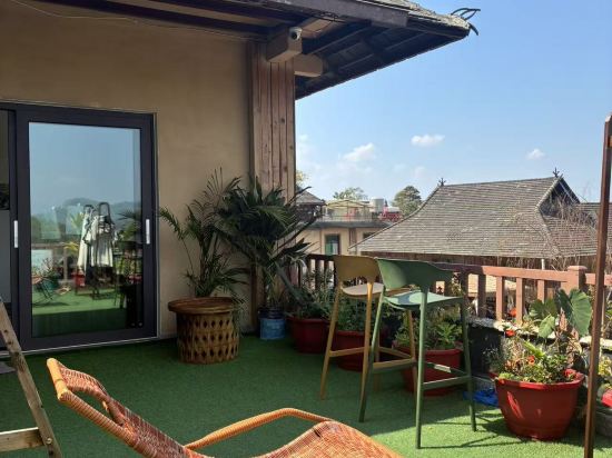 景香潤民宿（芒景上寨蜂王樹店）