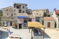 Pingtan Blue Bay Yadu Homestay (Longwangtou Beach Store)