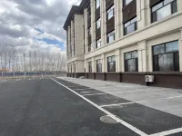 Fengnan Huafu Hotel - parking