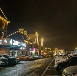 Light Luxury Banshan Hot Spring Homestay (Changchun Film Century City Branch) - Parkering