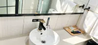 Xintai Shengshi Lotus International Hotel - 2-Star