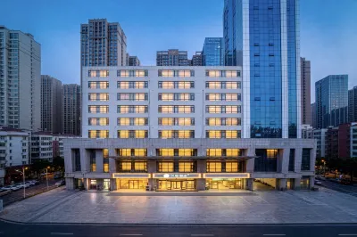 Hantingbaodingchaoyangbeidajiejiudian Hotel di Baoding