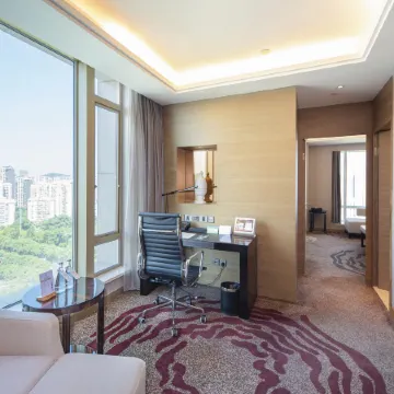 Shenzhen YABANGLANGYUE International Hotel Отели рядом с достопримечательностью «Рынок 5 Союзов»