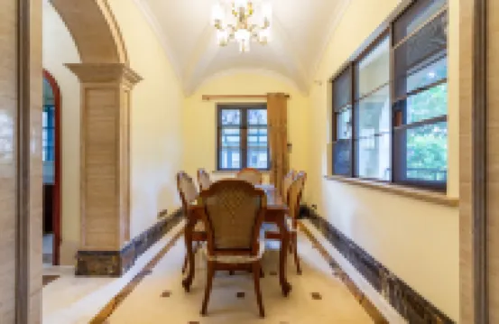 Jingyuan Resort Pool Villa