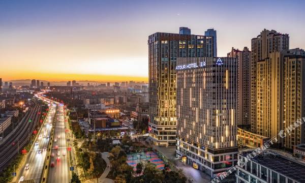 Atour Hotel Kunming Xishan Wanda Plaza Railway Station