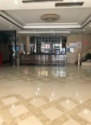 โรงแรมฮอลิเดย์ อินน์ นิวเวิลด์ หลานซาน