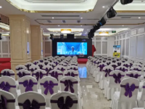 Oriental Earl Hotel (North Road, Gushi) Hotels in Gushi