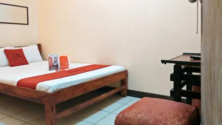 RedDoorz near Baclay Drive Super Metro