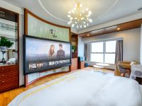 天津海河风情酒店式公寓 - 海景观影大床房