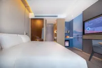 Atour Hotel Wuhan Tiandi Hankou Riverside فنادق في ووخان