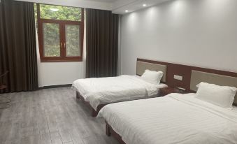 Hollywood Inn