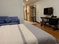 博尔公寓(广州南沙万达广场店) - 北欧标准大床房