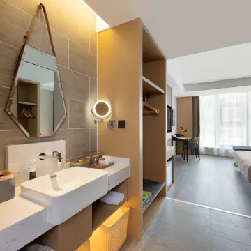 Atour Hotel Dalian Xinghai Square, Near Dalian Museum