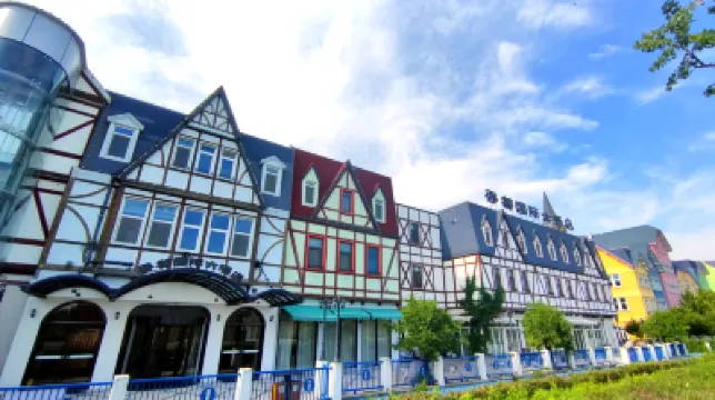 Xiangdu International Hotel Hotels near Pinghu International Tourism and Shopping Town