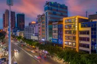 Barffy Hotel (Guiping Xishan Pedestrian Street Central Store) Hotels in Guiping