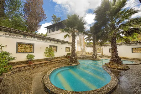 Eryuan Huoyanshan Hot Spring Resort