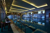 New Century Hotel Taizhou - Pools