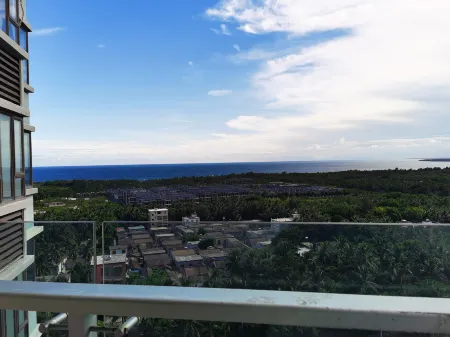 Wenchang Starshine Theme Hotel Отели рядом с достопримечательностью «Tongguling Scenic Spot»