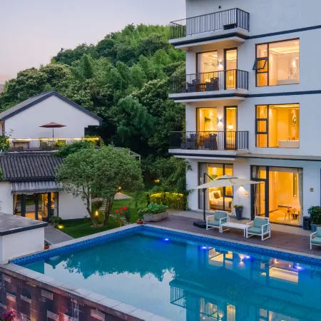 Mogan Mountain Zhuliguan Garden Holiday Resort