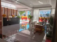 Yongde Hehe Business Hotel