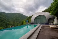 Mangshan Yunduanshanshe Hot Spring Hotel فنادق في إيجانغ