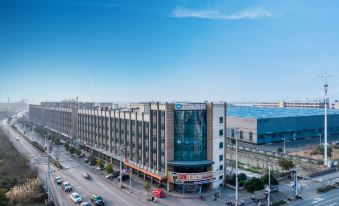 HanTing Hotel (Tongxiang Chongfu)