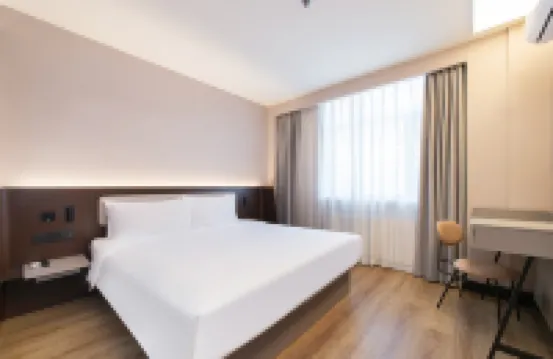 HanTing Hotel (Fuxin Jiefang Square)