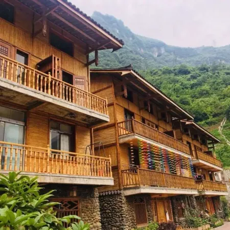 Baoxing Snow Mountain Home No.42 Homestay