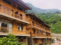 Baoxing Snow Mountain Home No.42 Homestay Hotels in Baoxing