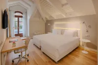 NH Collection Santo Stefano Hotels near Spazio La Stampa