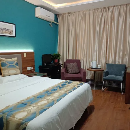 Meixian Qinhai Hotel