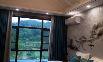 Xinyang Mountain B&B