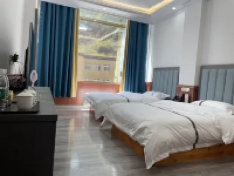 Xinlong Teng Zhikongsa Homestay