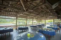 Qiandao Lake Canoe Town Homestay - Private Pools