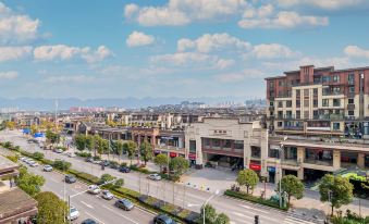 Mountain City Light Hotel (Rongchuang Culture Tourism City Branch)