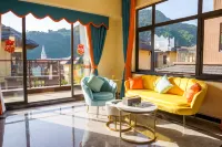 Aoqiao'er Hot Spring Holiday Villa, Chocolate Kingdom, Aoyuan Xinhua Town, Yingde
