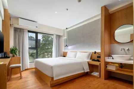 MARHAUS Hotel (Beijing Road Tian-Zi Pier Store)