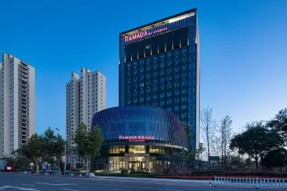 Pinghu Dingren Ramada Hotel